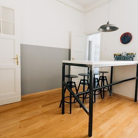 Mazuranic Square Apartment Zagreb Zimmer foto