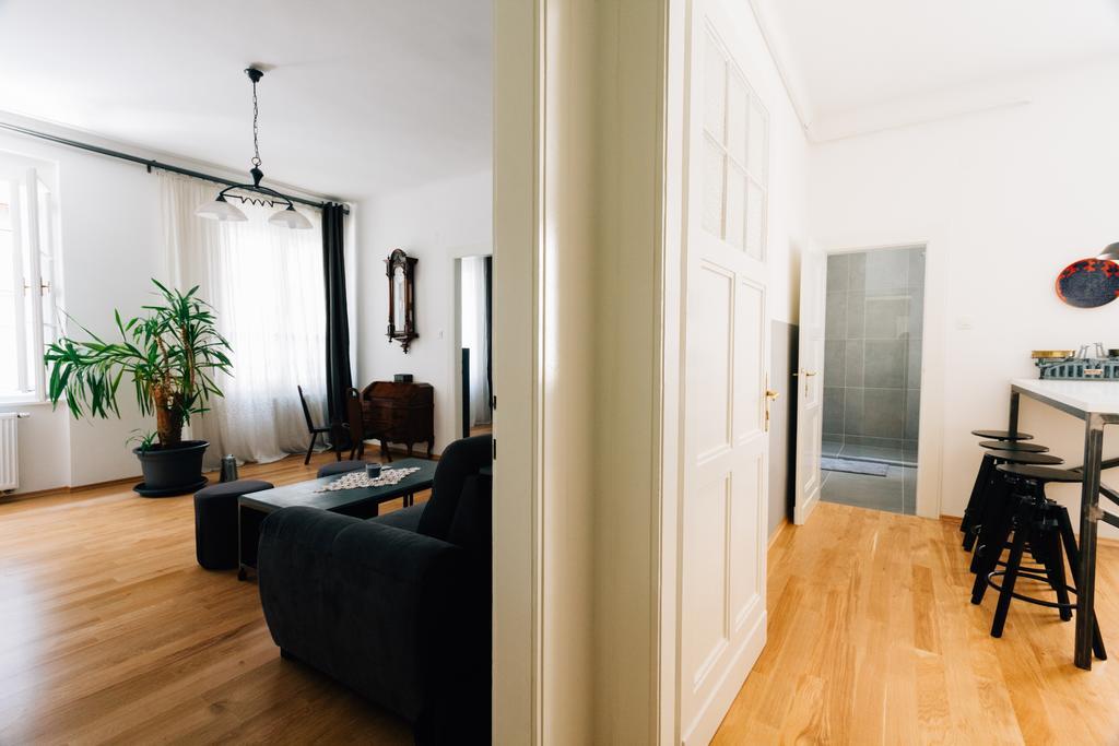 Mazuranic Square Apartment Zagreb Zimmer foto